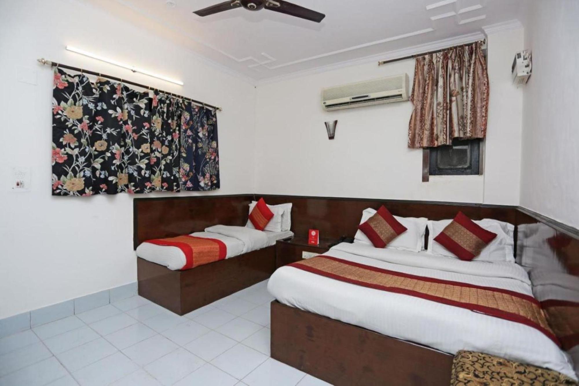 Hotel Perfect Spot- Main Bazar - Walking Metro Station Nuova Delhi Esterno foto
