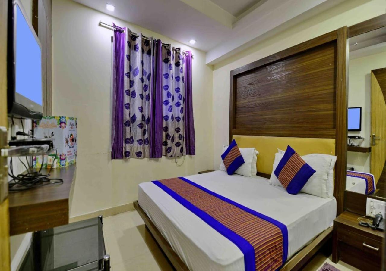 Hotel Perfect Spot- Main Bazar - Walking Metro Station Nuova Delhi Esterno foto
