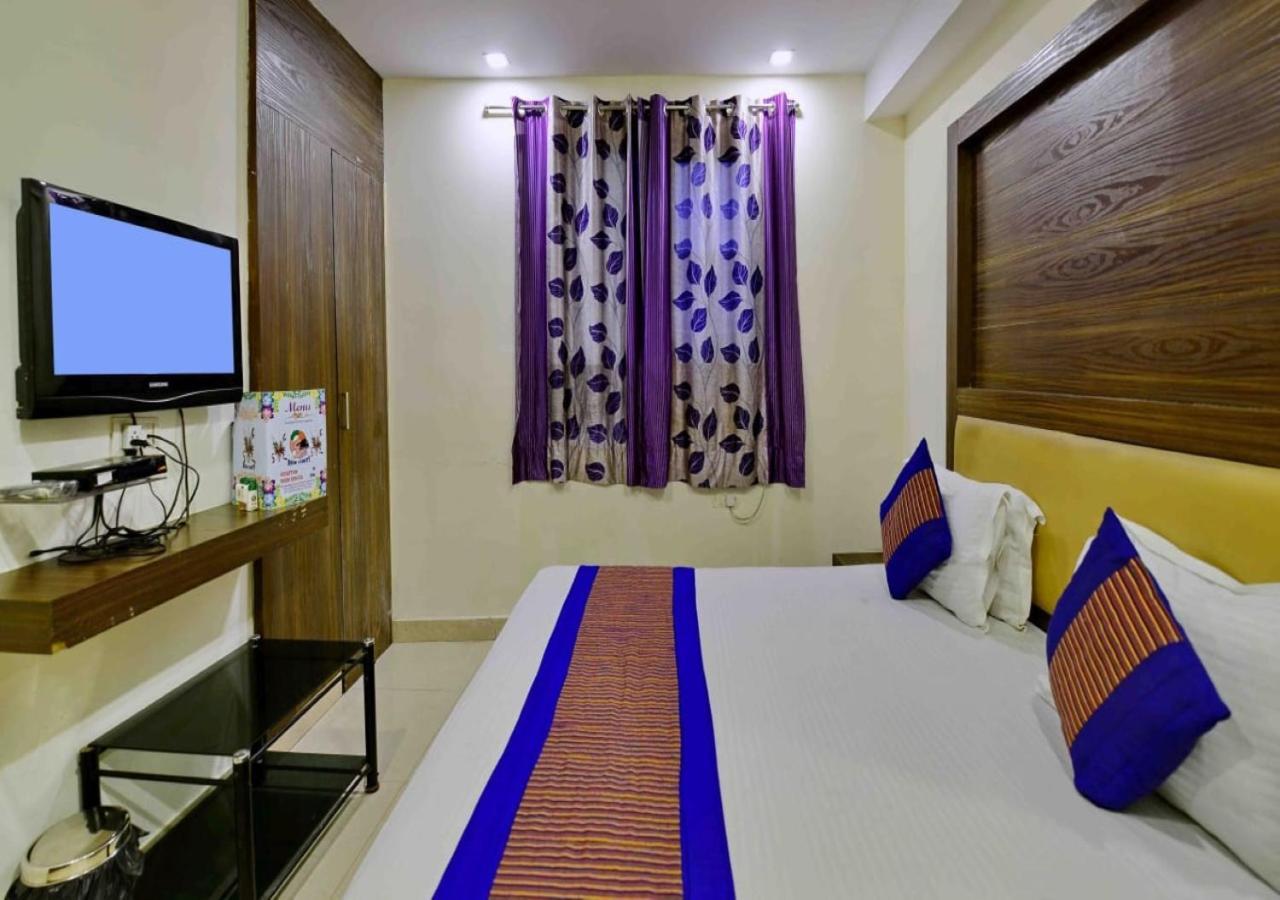 Hotel Perfect Spot- Main Bazar - Walking Metro Station Nuova Delhi Esterno foto