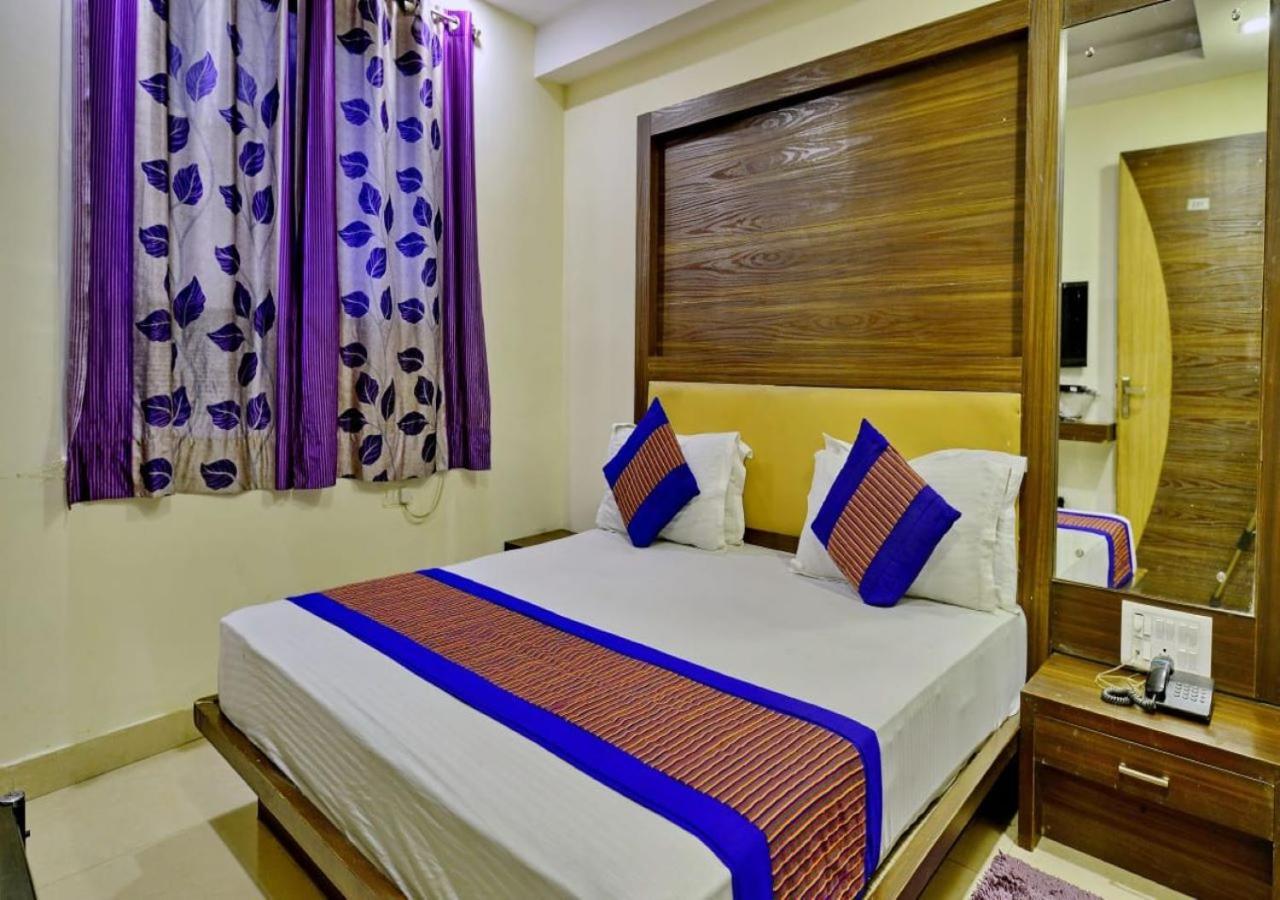Hotel Perfect Spot- Main Bazar - Walking Metro Station Nuova Delhi Esterno foto